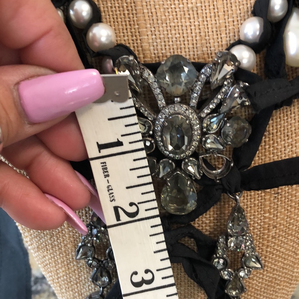 Lanvin Paris large Pearl Crystal ribbon necklace - Picture 3 of 16